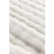 Denne produkten heter Niva, laget av Polyester materiale med en vakker Hvit farge – SE Mattor