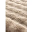 Denne produkten heter Niva, laget av Polyester materiale med en vakker Beige farge – SE Mattor