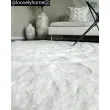 Denne produkten heter Rabbit Zen, laget av Polyester materiale med en vakker Offwhite farge – SE Mattor