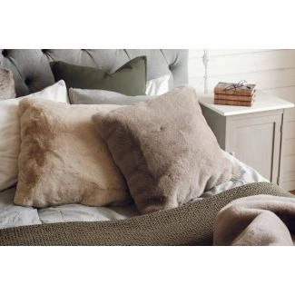 Pute Fluffy Taupe