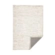Denne produkten heter Lira, laget av Polyester materiale med en vakker Beige farge – SE Mattor