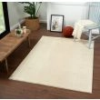 Denne produkten heter Cat, laget av Polyester materiale med en vakker Beige farge – SE Mattor