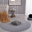 Denne produkten heter Cat, laget av Polyester materiale med en vakker Sølv farge – SE Mattor