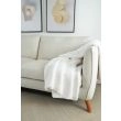 Denne produkten heter Cat, laget av Polyester materiale med en vakker Offwhite farge – SE Mattor