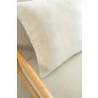 Denne produkten heter Cat, laget av Polyester materiale med en vakker Beige farge – SE Mattor