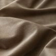 Denne produkten heter Mathilde, laget av Polyester materiale med en vakker Sand farge – SE Mattor