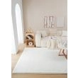 Denne produkten heter Rabbit Lux, laget av Polyester materiale med en vakker Offwhite farge – SE Mattor