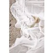 Denne produkten heter Rosendimma, laget av Polyester materiale med en vakker Hvit farge – SE Mattor