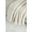Denne produkten heter Cat, laget av Polyester materiale med en vakker Beige farge – SE Mattor