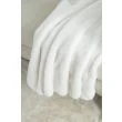 Denne produkten heter Cat, laget av Polyester materiale med en vakker Offwhite farge – SE Mattor