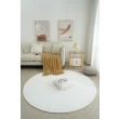 Denne produkten heter Comfy, laget av Polyester materiale med en vakker Offwhite farge – SE Mattor