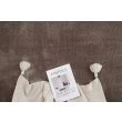 Denne produkten heter Fluffy, laget av Polyester materiale med en vakker Taupe farge – SE Mattor