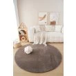 Denne produkten heter Fluffy, laget av Polyester materiale med en vakker Taupe farge – SE Mattor