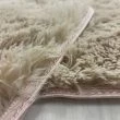 Denne produkten heter Julie, laget av Polyester materiale med en vakker Beige farge – SE Mattor