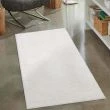 Denne produkten heter Lazy, laget av Polypropylen materiale med en vakker Offwhite farge – SE Mattor