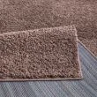 Denne produkten heter Lazy, laget av Polypropylen materiale med en vakker Greige farge – SE Mattor