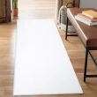 Denne produkten heter Lazy, laget av Polypropylen materiale med en vakker Hvit farge – SE Mattor