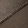 Denne produkten heter Mathilde, laget av Polyester materiale med en vakker Taupe farge – SE Mattor