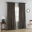 Denne produkten heter Mathilde, laget av Polyester materiale med en vakker Taupe farge – SE Mattor
