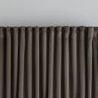 Denne produkten heter Mathilde, laget av Polyester materiale med en vakker Taupe farge – SE Mattor