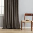 Denne produkten heter Mathilde, laget av Polyester materiale med en vakker Taupe farge – SE Mattor