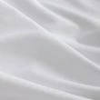 Denne produkten heter Mathilde, laget av Polyester materiale med en vakker Hvit farge – SE Mattor