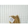 Denne produkten heter Rabbit Bubble, laget av Polyester materiale med en vakker Offwhite farge – SE Mattor