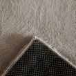 Denne produkten heter Rabbit Eco, laget av Polyester materiale med en vakker Taupe farge – SE Mattor