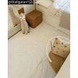 Denne produkten heter Rabbit Zen, laget av Polyester materiale med en vakker Offwhite farge – SE Mattor