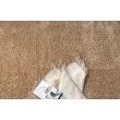 Denne produkten heter Softy, laget av Polypropylen materiale med en vakker Mørk Beige farge – SE Mattor
