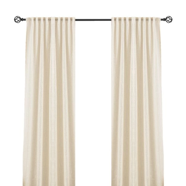 Denne produkten heter Kristina, laget av Polyester materiale med en vakker Beige farge – SE Mattor