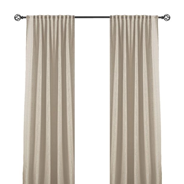 Denne produkten heter Kristina, laget av Polyester materiale med en vakker Lin farge – SE Mattor