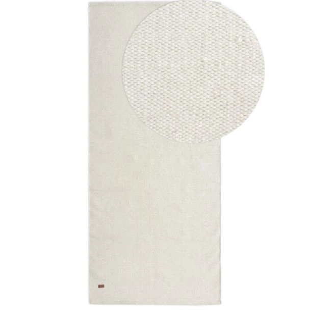 Denne produkten heter Lunda, laget av 80% Ull & 20% Bomull materiale med en vakker Offwhite farge – SE Mattor