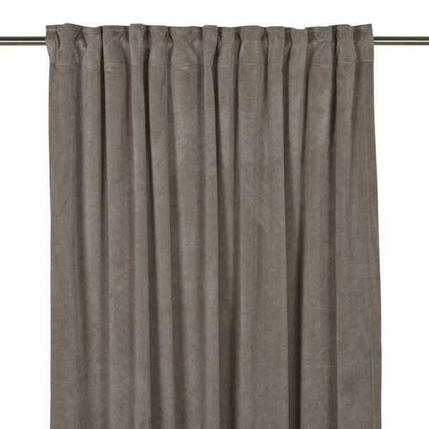 Denne produkten heter Velvet, laget av Polyester materiale med en vakker Lin farge – SE Mattor