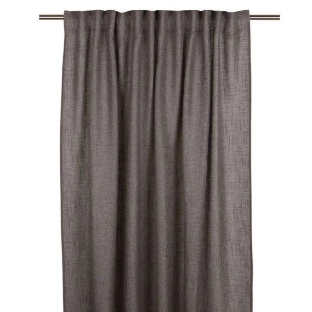 Denne produkten heter Brooklyn, laget av 79% Polyester & 21% Viskose materiale med en vakker Grå farge – SE Mattor
