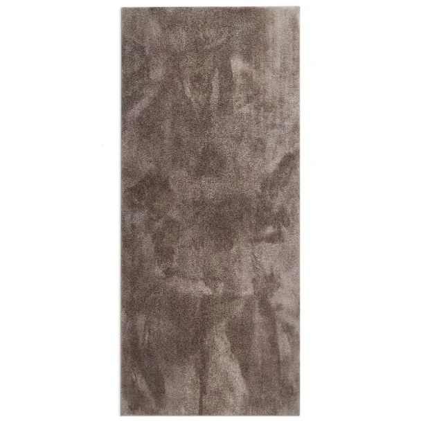 Denne produkten heter Fluffy, laget av Polyester materiale med en vakker Taupe farge – SE Mattor